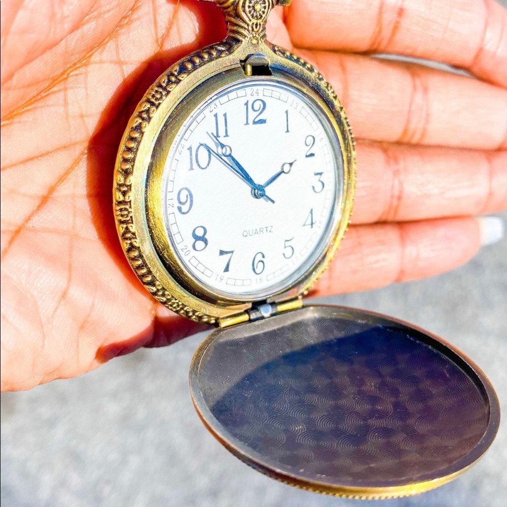 Antique Brass Eiffel Tower Clock Necklace Locket - Picture 8 of 12